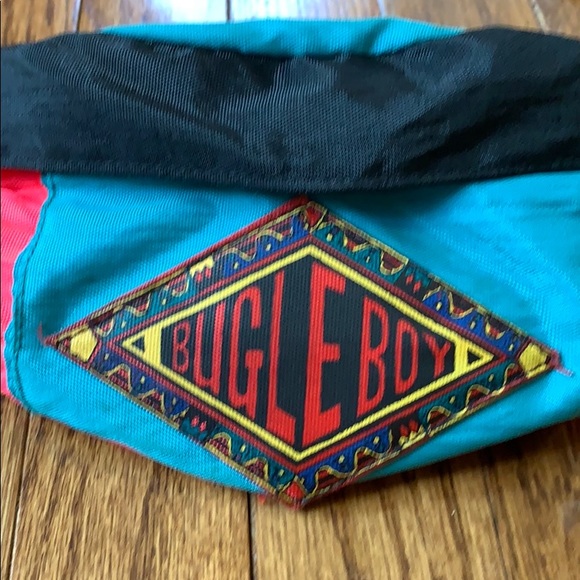 Bugle Boy Fannypack - Picture 2 of 6